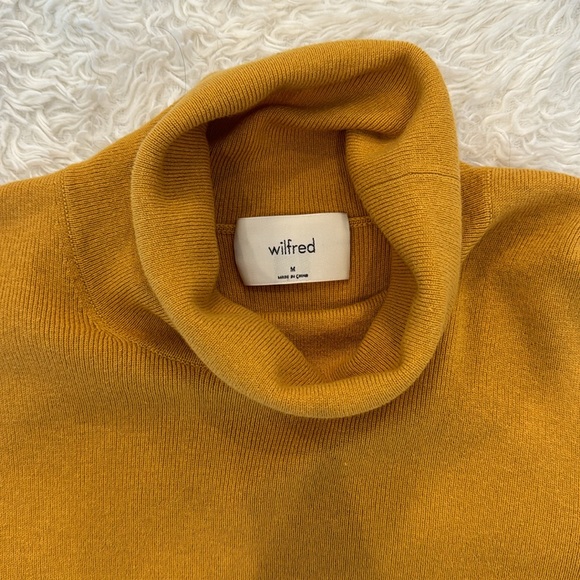 Wilfred Cropped turtle neck - Picture 2 of 3